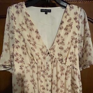 Wishlist spring dress.  Excellent condition.  Never been worn.